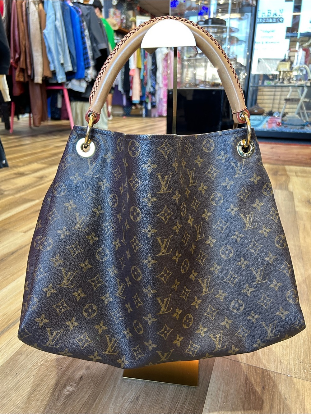 Louis Vuitton Monogram canvas Artsy MM - Picture 3 of 9